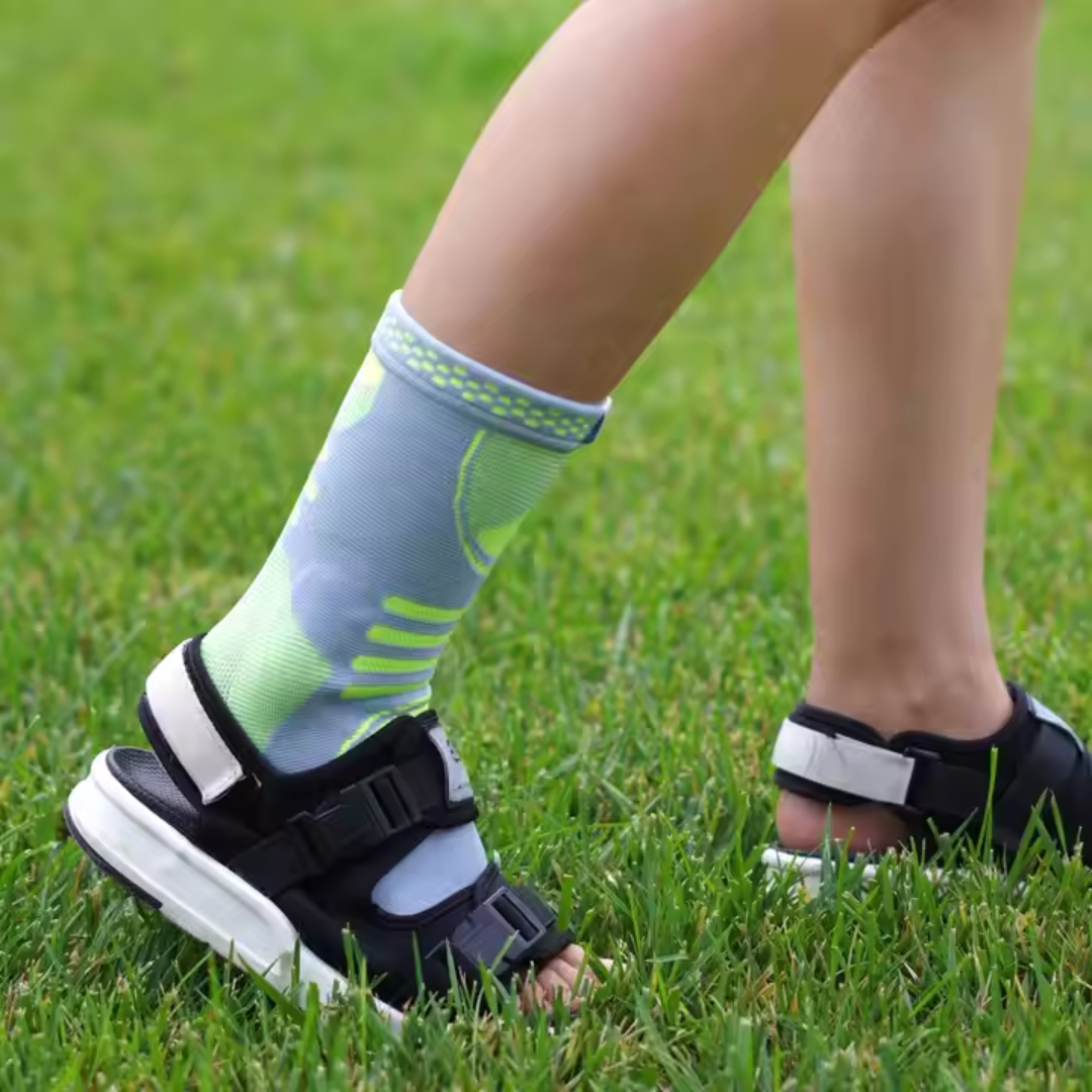 Wear Compression Foot & Ankle Brace Socks for Sprained Ankle Compression Sleeve - Plantar Fasciitis Relief Brace, Foot Support for Women & Men - Tendonitis & Arthritis Foot Sleeve, Stabilizing Ankle Wrap